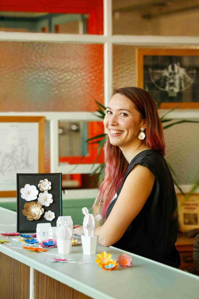 Alexandra Verbec, artiste papier